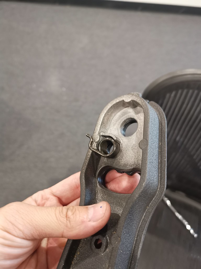Aeron Chair Arm Spring 2